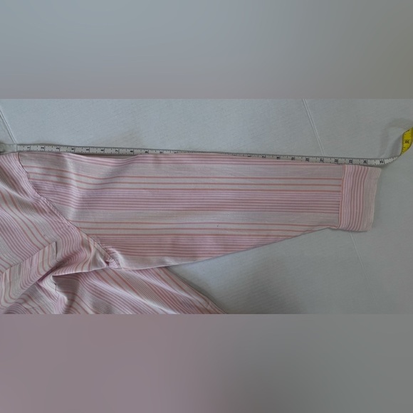 Gap easy stripe shirt. Color multi pink stripe. Size XL in excellent con… - Picture 12 of 14